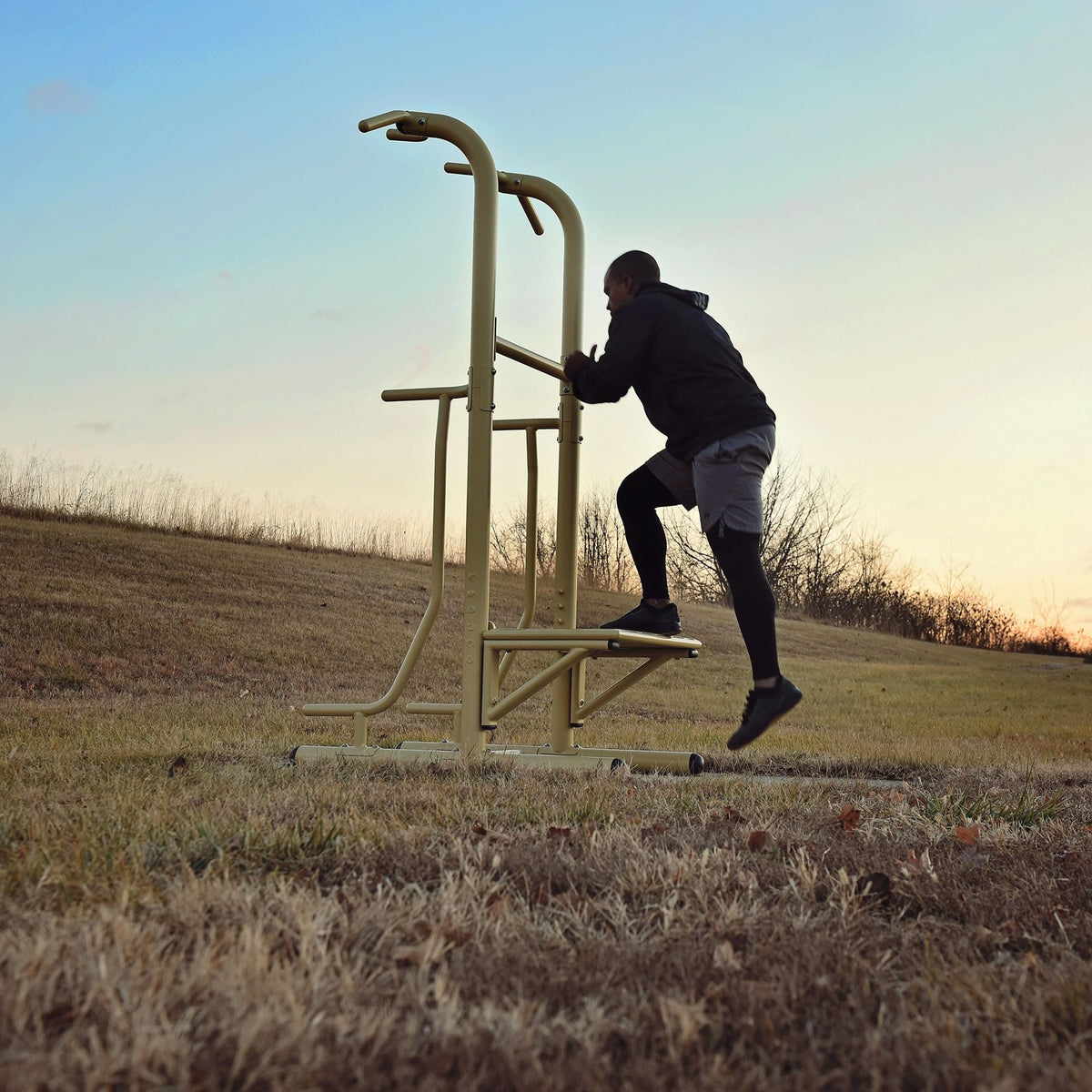 Free-Standing Pull-Up Tower for Calisthenics Training